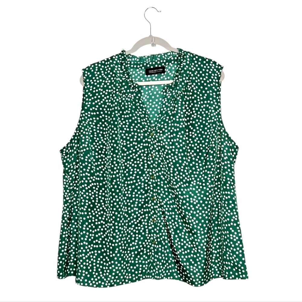 Jones New York Sleeveless Top. Kelly Green/white Polka Dot. Size 3X